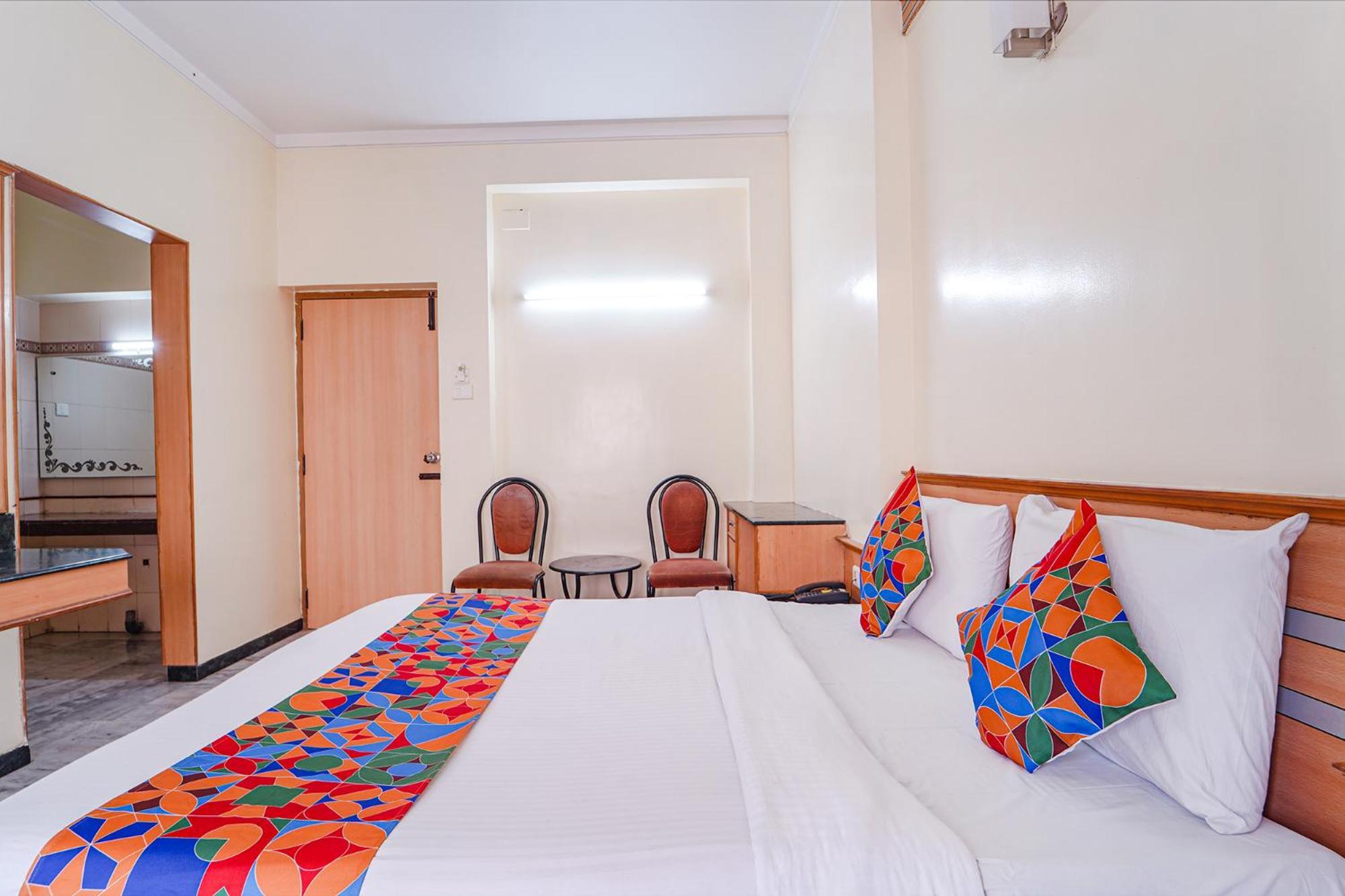 קוימבטור Fabhotel Ess Paradise - Nr Bus Stand מראה חיצוני תמונה