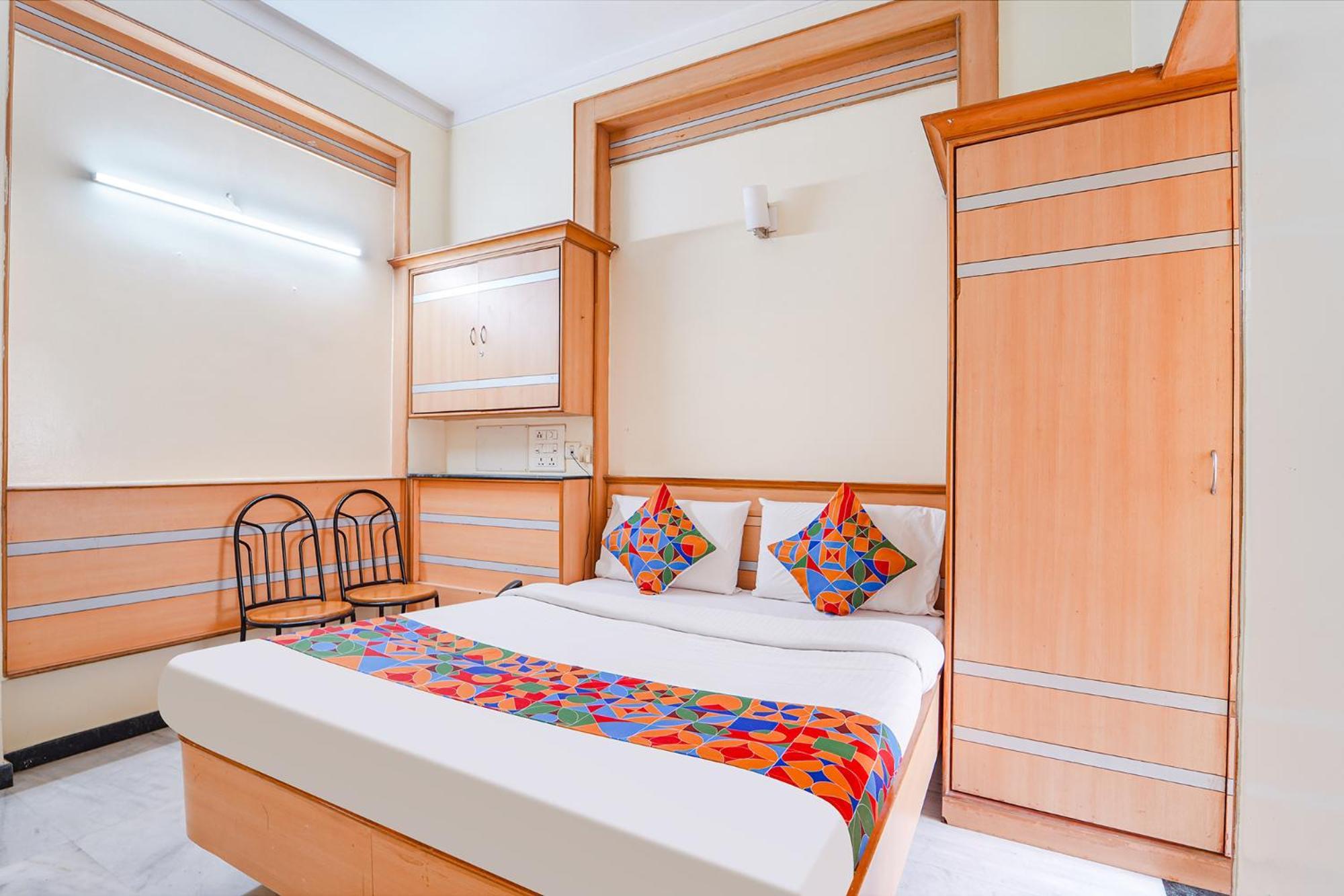 קוימבטור Fabhotel Ess Paradise - Nr Bus Stand מראה חיצוני תמונה
