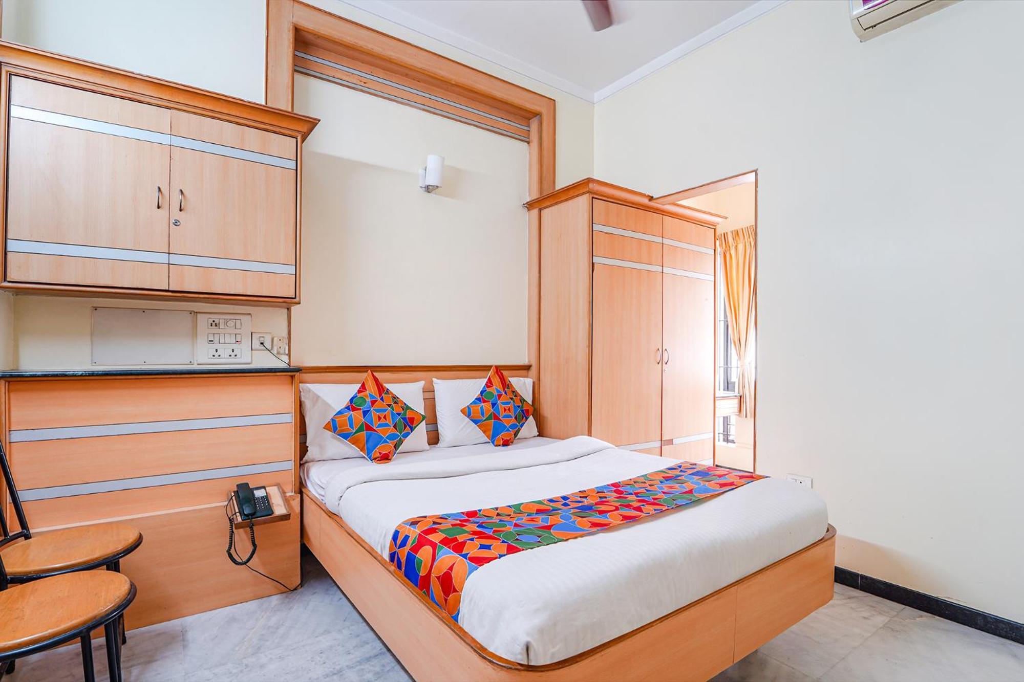 קוימבטור Fabhotel Ess Paradise - Nr Bus Stand מראה חיצוני תמונה