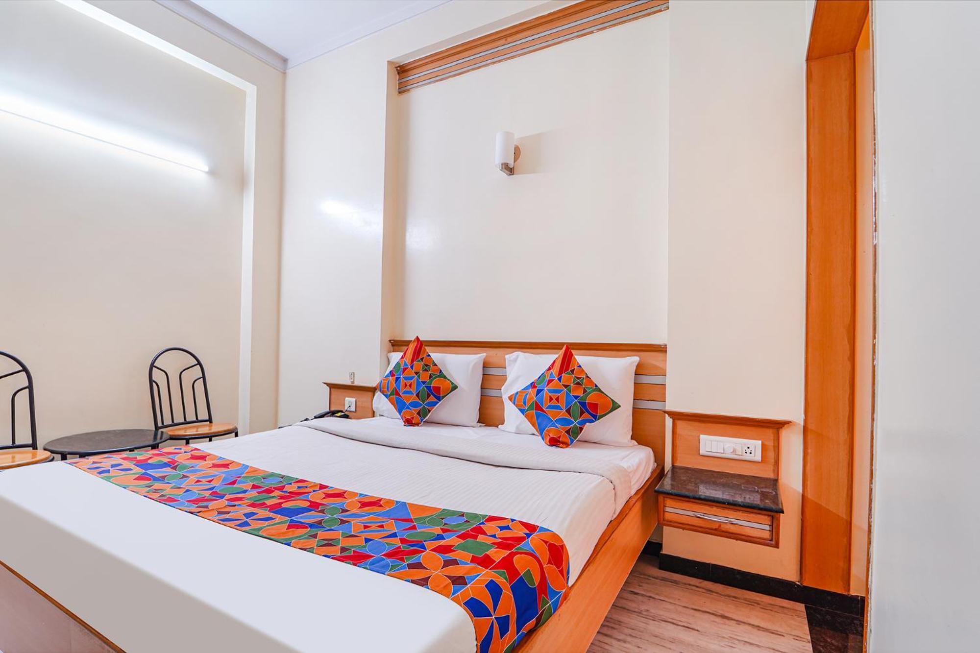 קוימבטור Fabhotel Ess Paradise - Nr Bus Stand מראה חיצוני תמונה