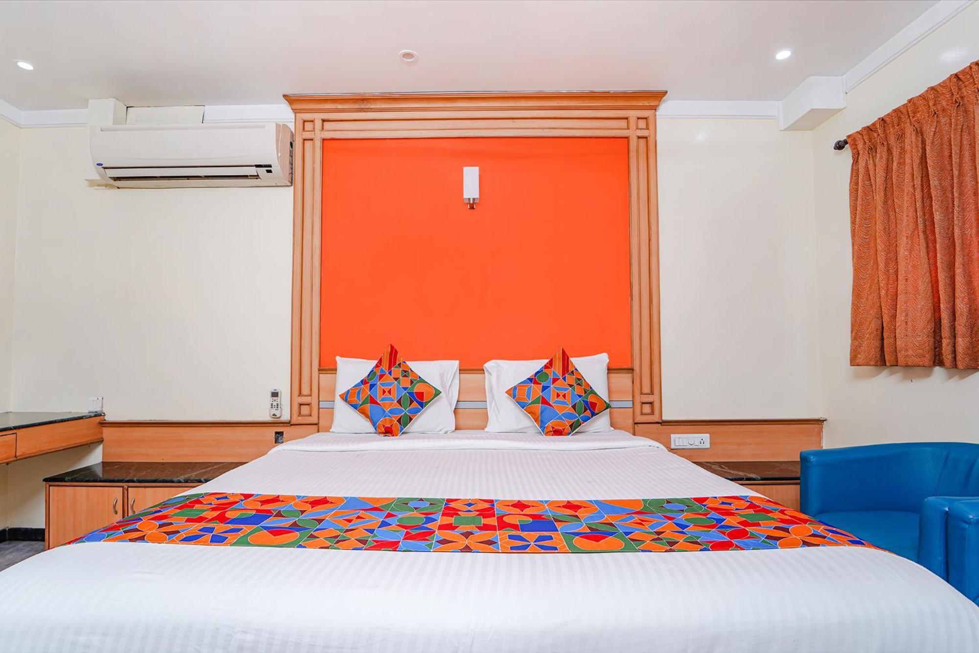 קוימבטור Fabhotel Ess Paradise - Nr Bus Stand מראה חיצוני תמונה